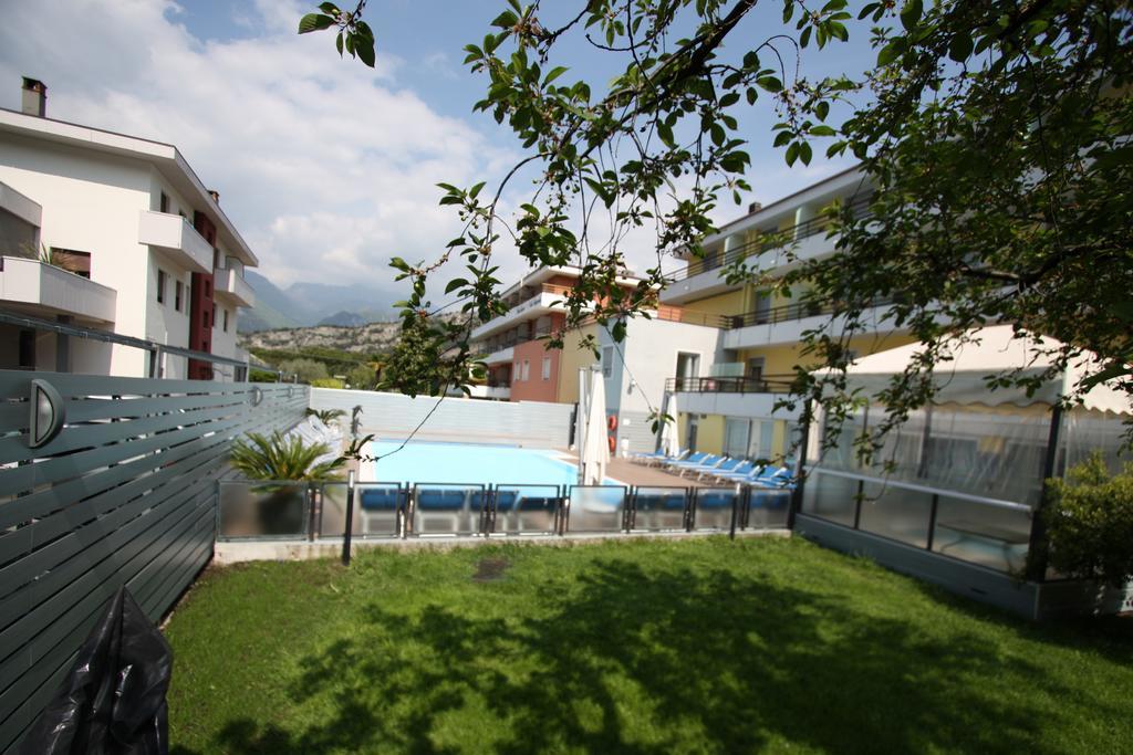 Hotel Miorelli Torbole Sul Garda Eksteriør bilde