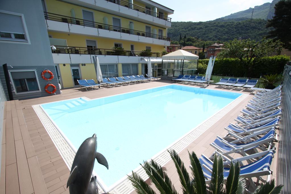 Hotel Miorelli Torbole Sul Garda Eksteriør bilde