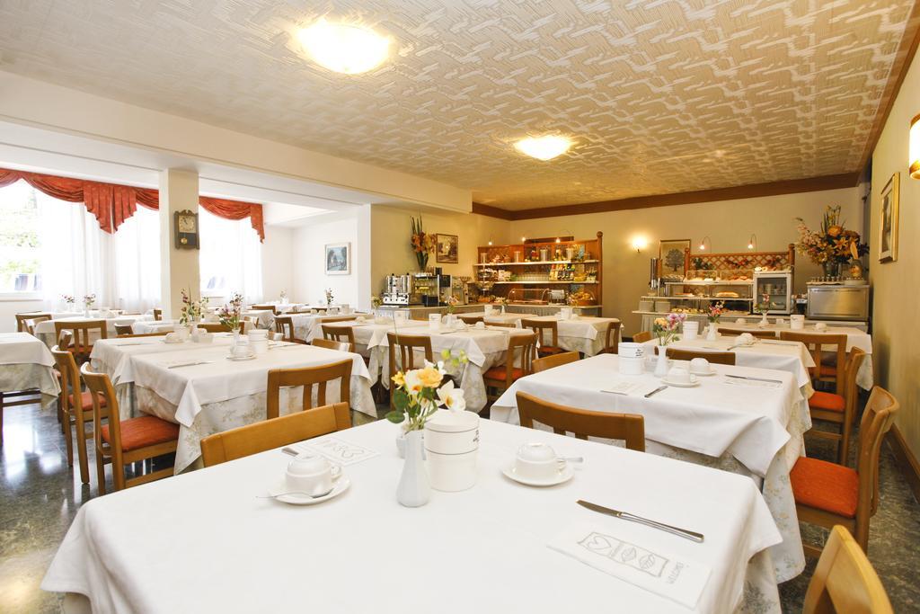 Hotel Miorelli Torbole Sul Garda Eksteriør bilde
